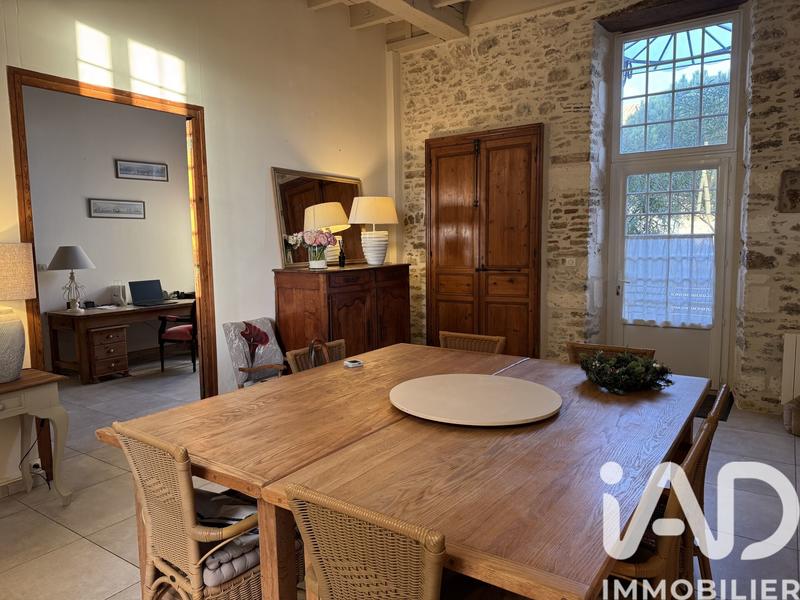 Maison - 215 m² - 7 pièces