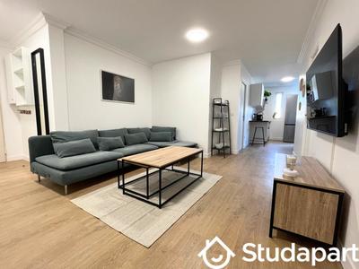 Chambre - 11 m² - 1 pièce