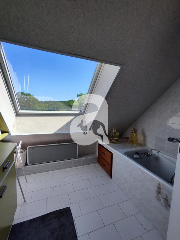 Maison traditionnelle - 147 m² - 6 pièces