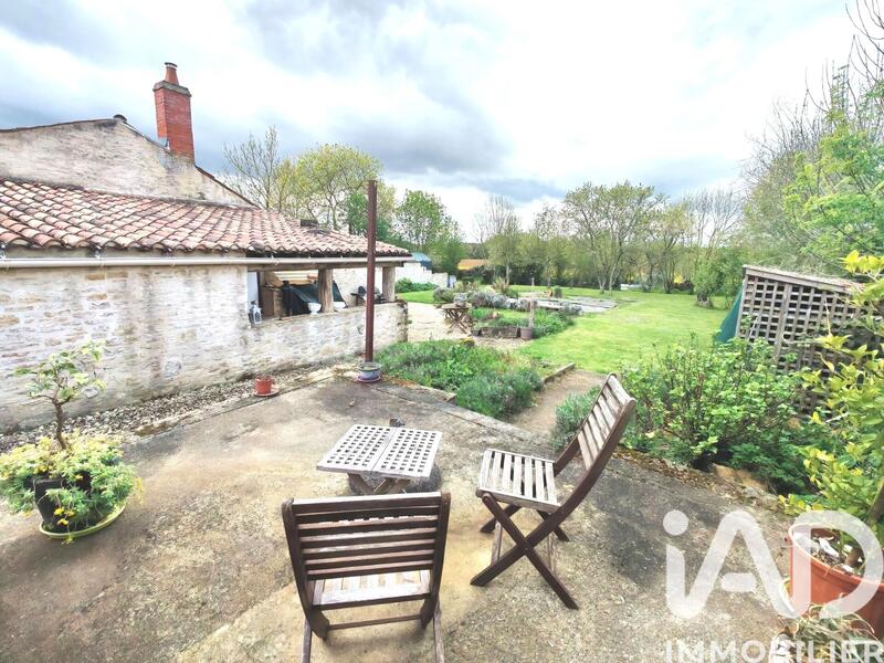 Maison - 140 m² - 12 pièces