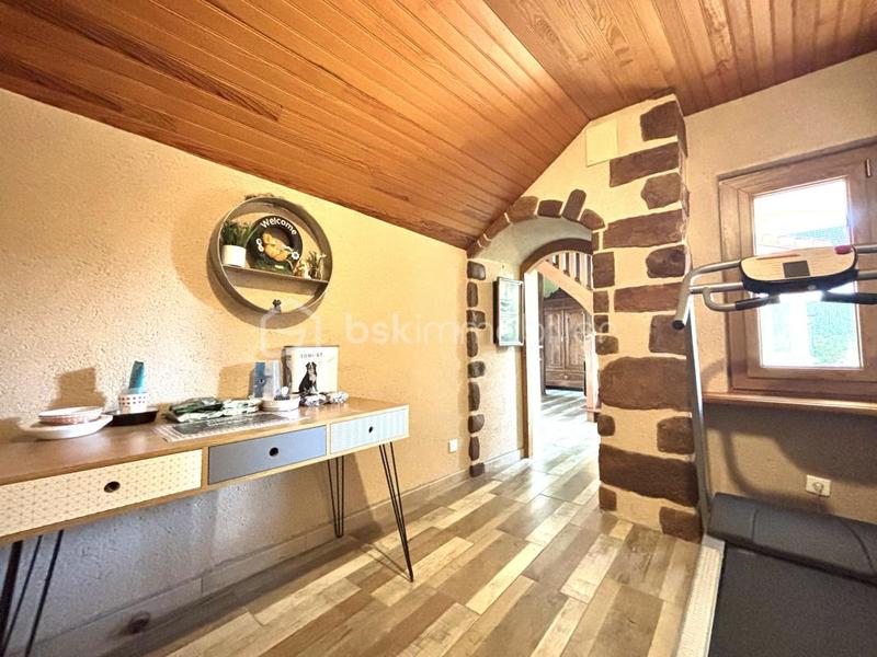 Propriété - 230 m² - 7 pièces