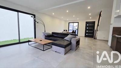 Maison - 153 m² - 7 pièces