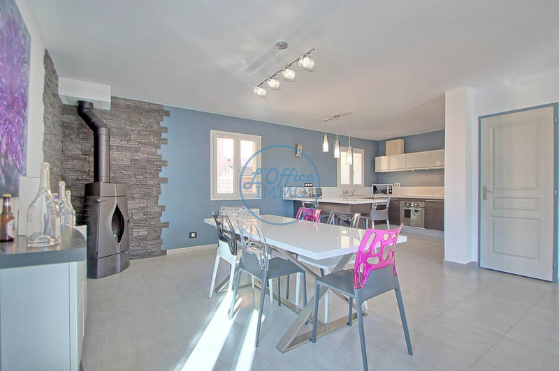 Maison traditionnelle - 97 m² - 4 pièces