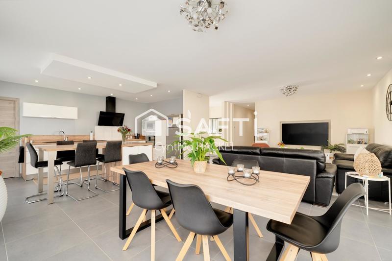 Maison - 141 m² - 6 pièces