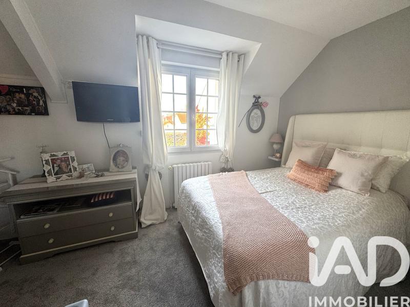 Maison - 180 m² - 5 pièces