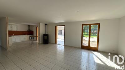 Maison - 185 m² - 8 pièces