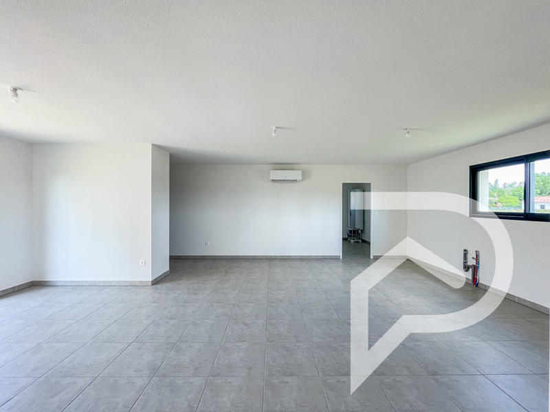 Maison - 99 m² - 4 pièces