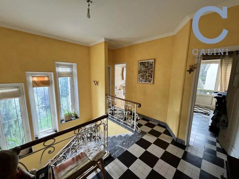 Maison de ville - 225 m² - 8 pièces