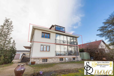 Appartement - 122 m² - 4 pièces