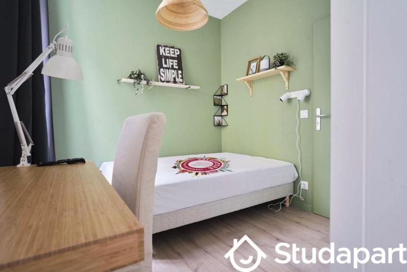 Chambre - 10 m² - 1 pièce