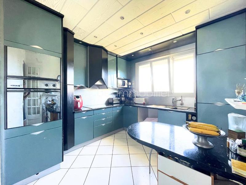 Pavillon - 140 m² - 6 pièces