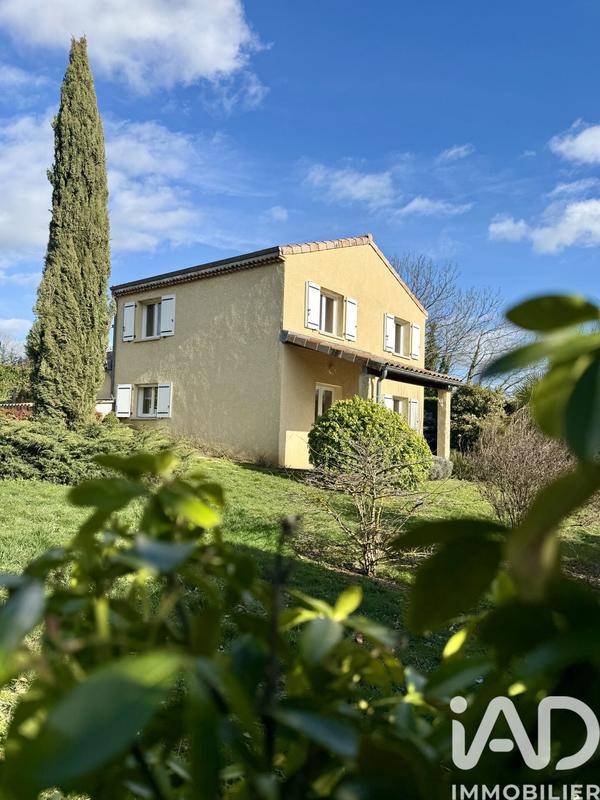 Maison - 97 m² - 5 pièces