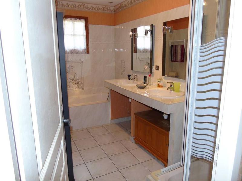 Maison traditionnelle - 118 m² - 5 pièces