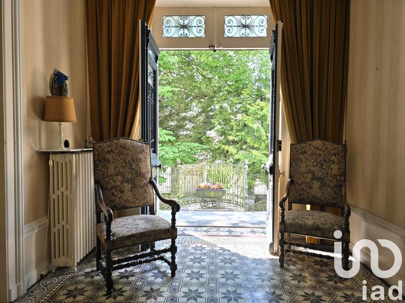 Maison de ville - 373 m² - 14 pièces