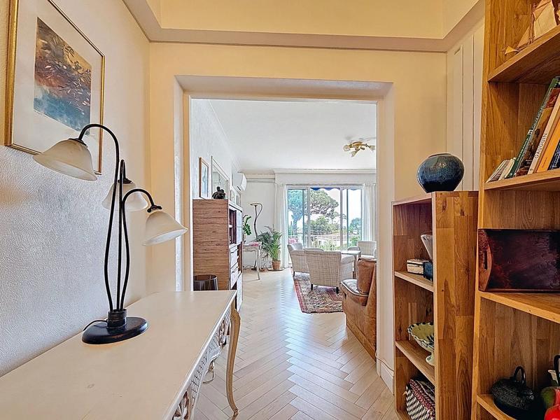 Appartement - 81 m² - 3 pièces