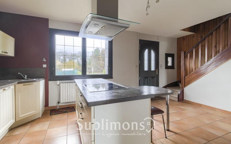 Maison traditionnelle - 153 m² - 6 pièces