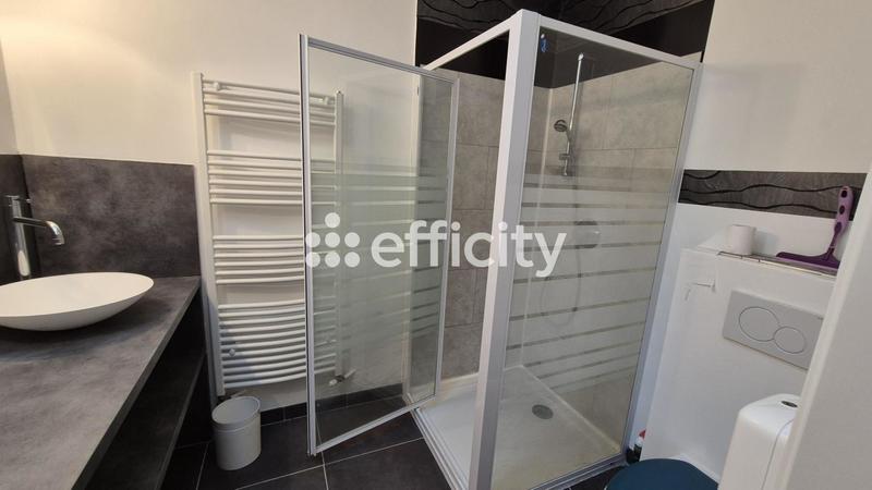 Maison - 495 m² - 14 pièces