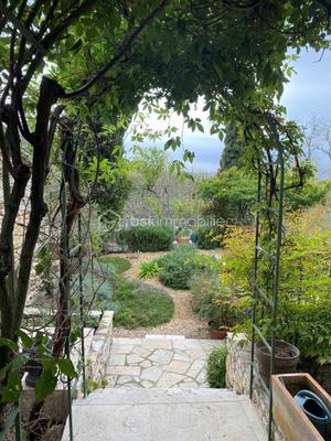 Maison de village - 180 m² - 6 pièces