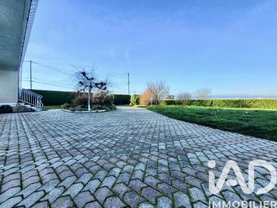 Maison - 237 m² - 7 pièces