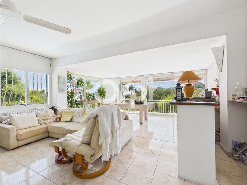 Maison - 199 m² - 7 pièces