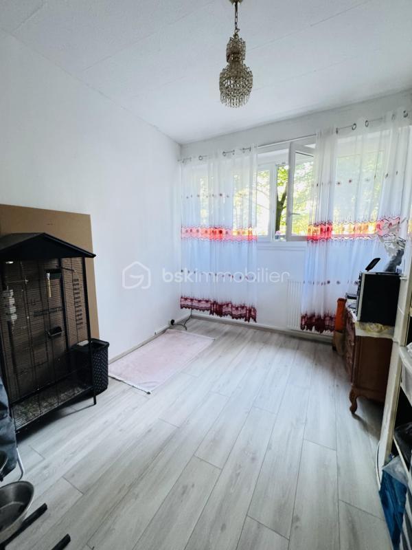 Appartement - 94 m² - 5 pièces