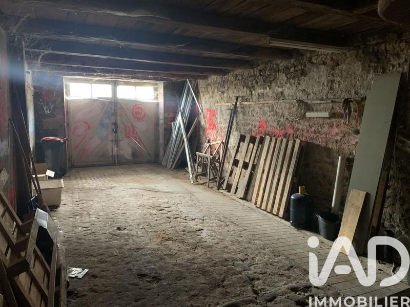 Maison - 228 m² - 8 pièces