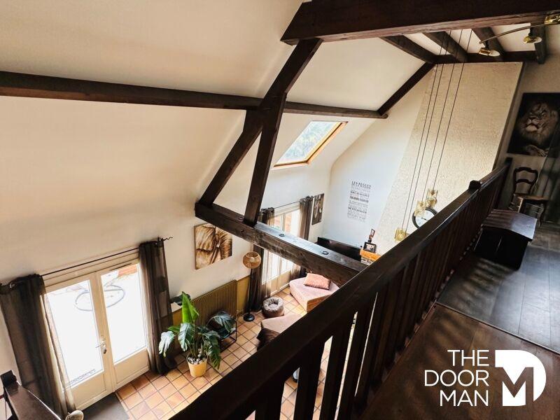 Maison - 205 m² - 8 pièces