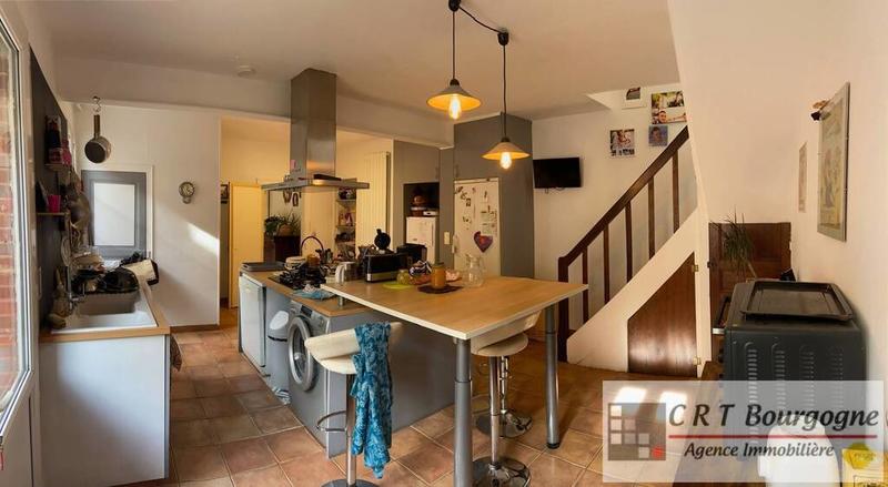 Maison - 250 m² - 7 pièces