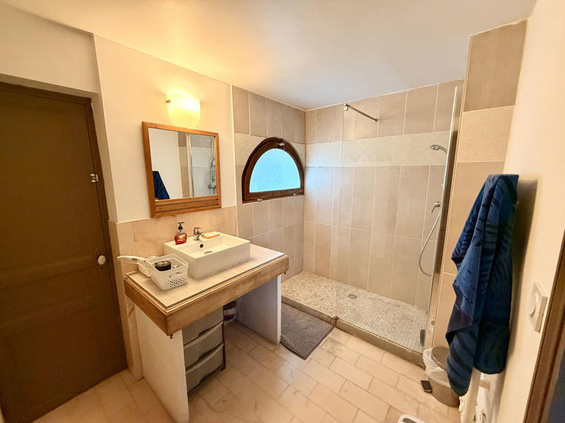 Maison - 195 m² - 10 pièces