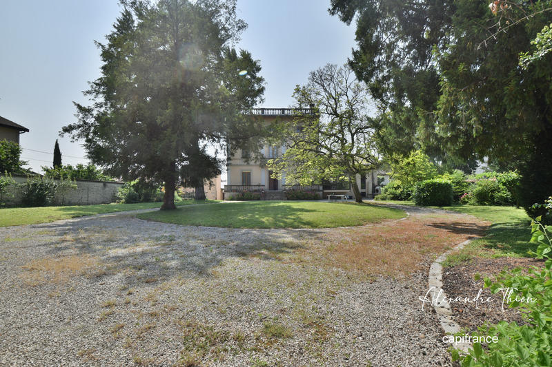 Maison bourgeoise - 361 m² - 12 pièces