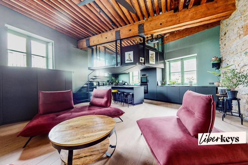 Loft - 100 m² - 3 pièces