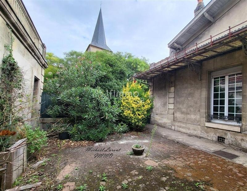 Maison de maîtres - 396 m² - 14 pièces