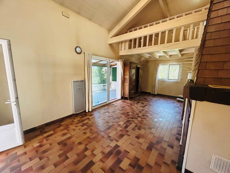 Maison - 170 m² - 5 pièces