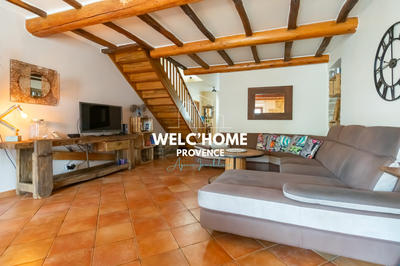 Maison - 210 m² - 8 pièces