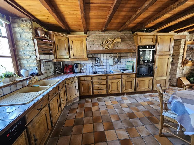 Maison - 240 m² - 6 pièces