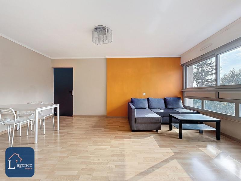 Appartement - 85 m² - 4 pièces