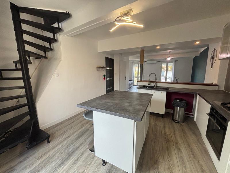 Appartement - 82 m² - 3 pièces