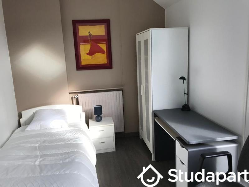 Chambre - 10 m² - 1 pièce