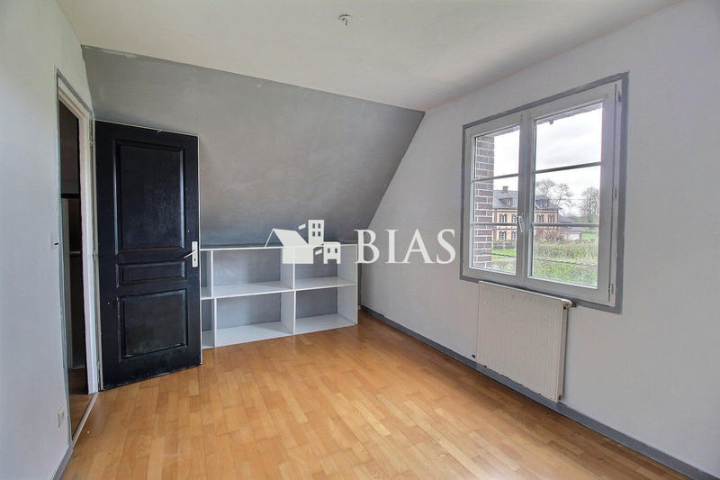 Maison traditionnelle - 119 m² - 6 pièces