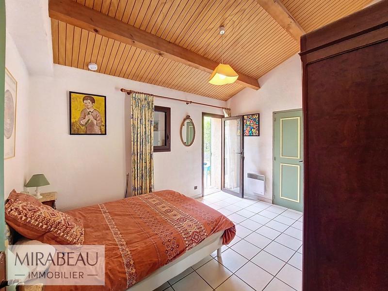 Maison - 252 m² - 7 pièces