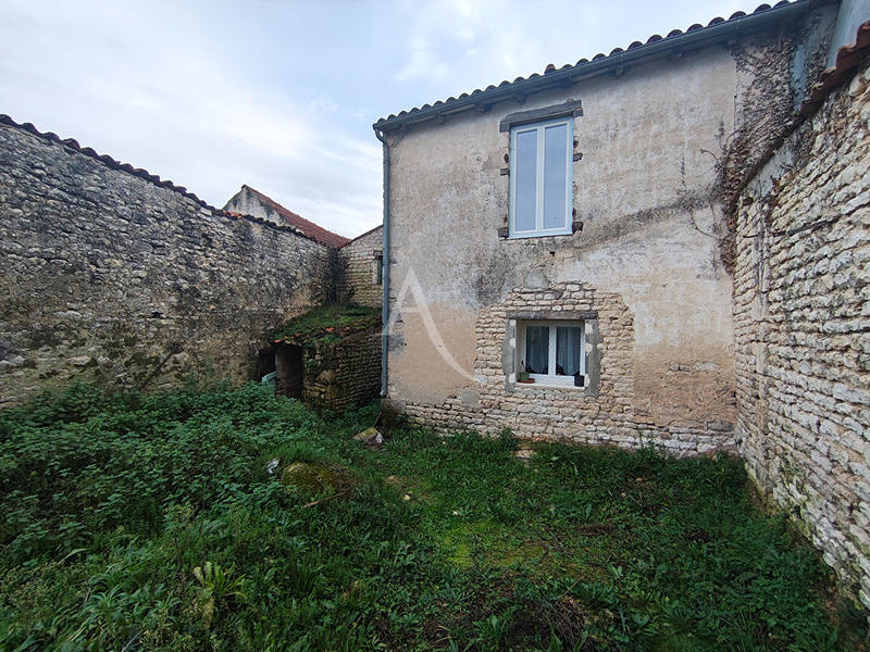 Maison - 96 m² - 3 pièces