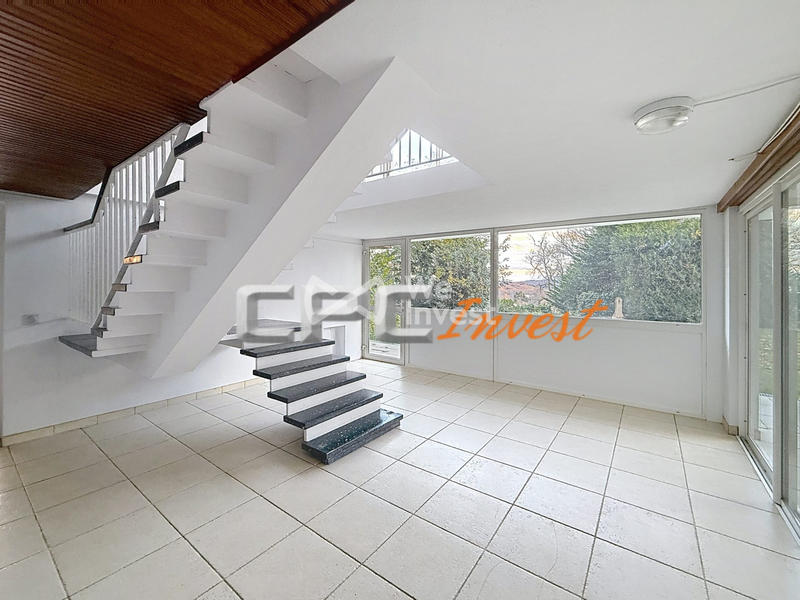 Maison - 162 m² - 6 pièces