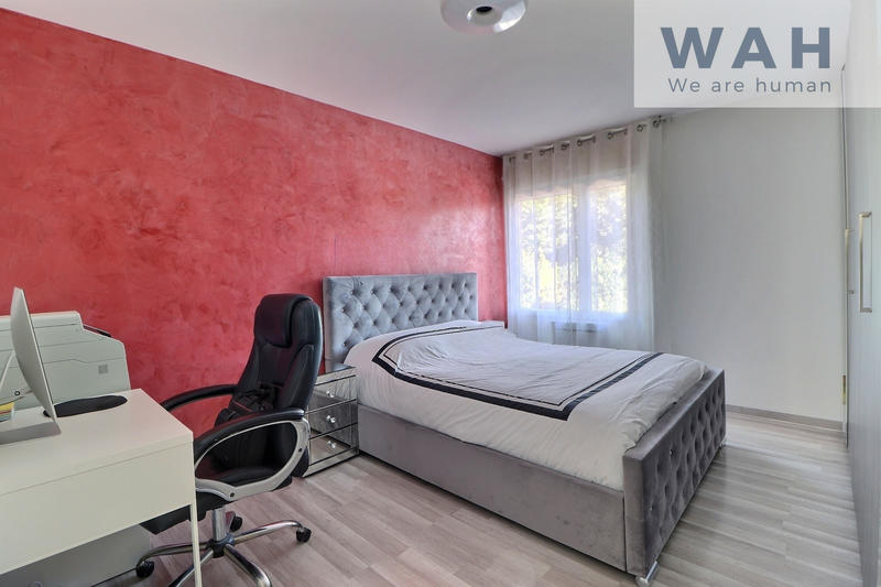 Appartement - 81 m² - 4 pièces