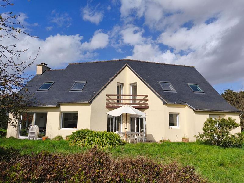 Maison - 197 m² - 9 pièces