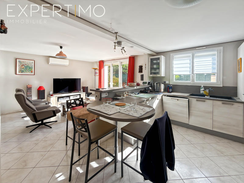 Maison - 104 m² - 5 pièces