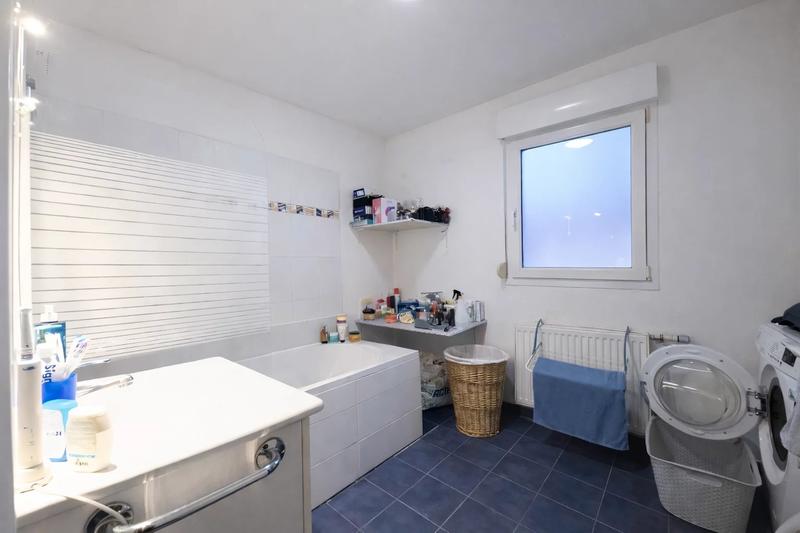 Maison - 97 m² - 5 pièces