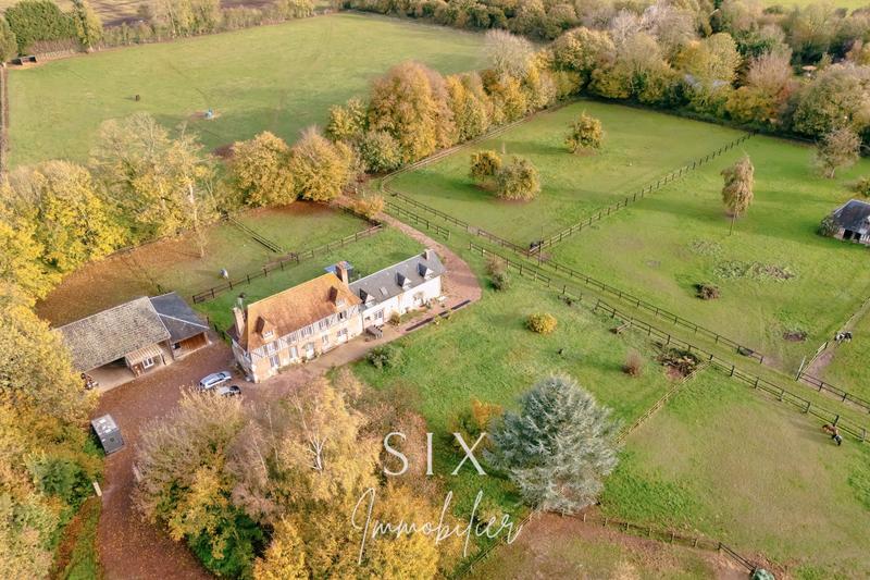 Maison - 180 m² - 5 pièces