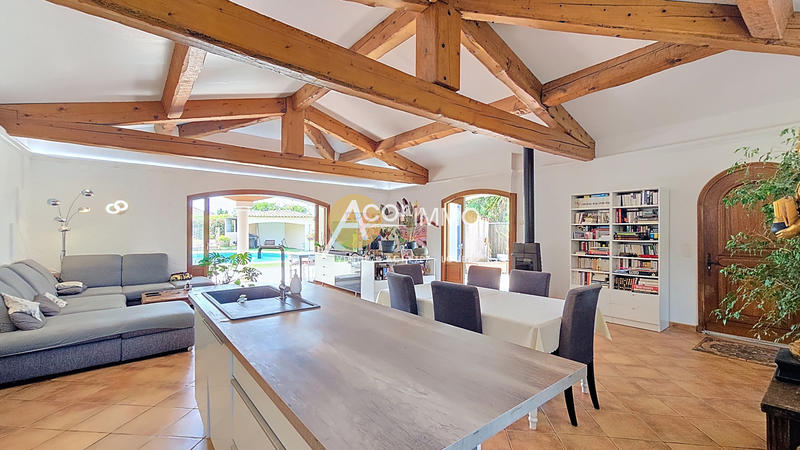 Maison - 193 m² - 5 pièces