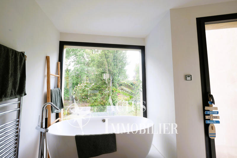 Maison - 182 m² - 6 pièces