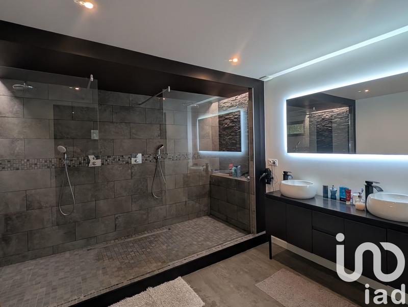 Maison - 182 m² - 6 pièces